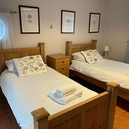 Mimosa Cottage Swyre Екстер'єр фото