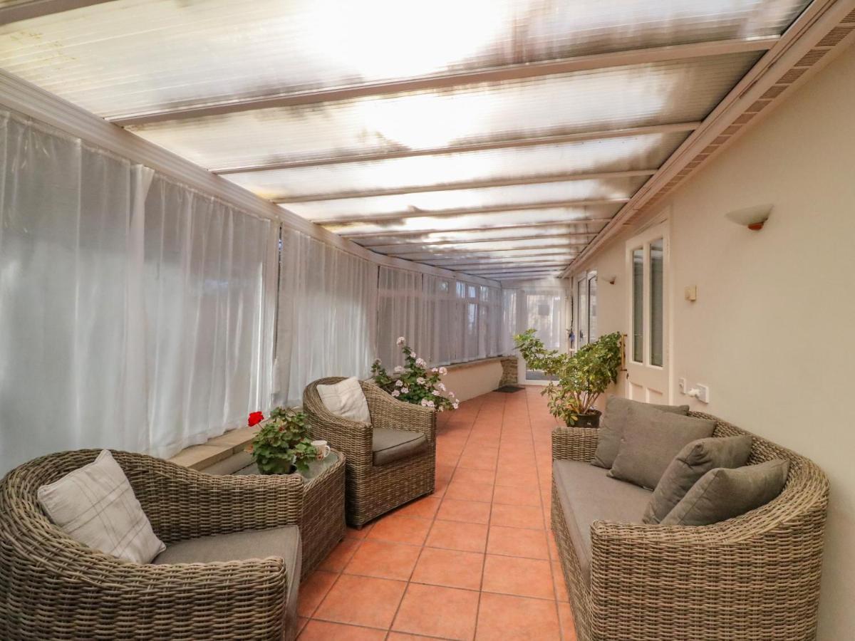 Mimosa Cottage Swyre Екстер'єр фото